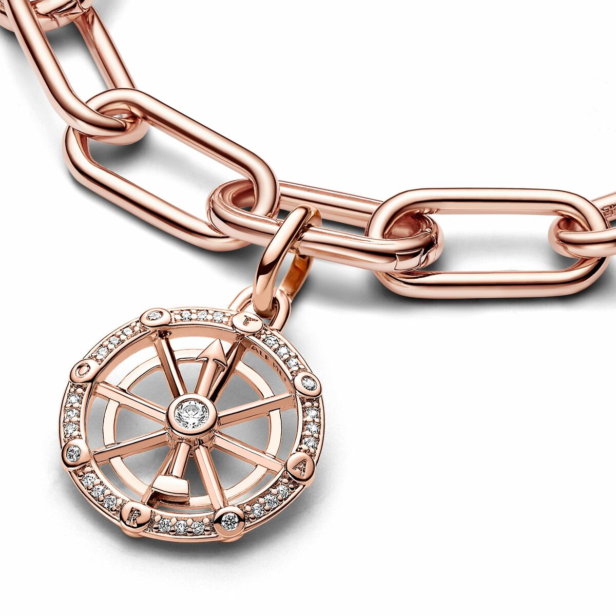 Woman’s charm link Pandora 783066C01