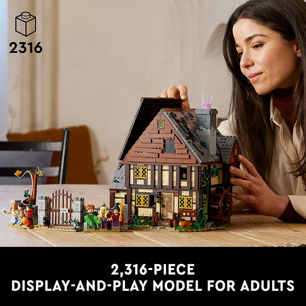 Construction set Lego Disney Hocus Pocus – Sanderson Sisters’ Cottage 21341 2316 Pieces