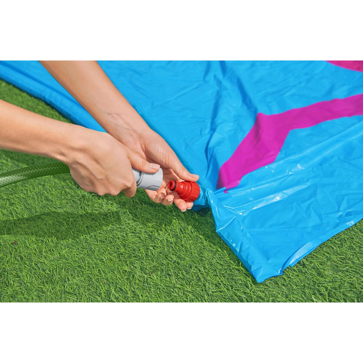 Bestway Sliding Track with Inflatable Double Llama Animals 488×138 cm +3 Years Garden 52320