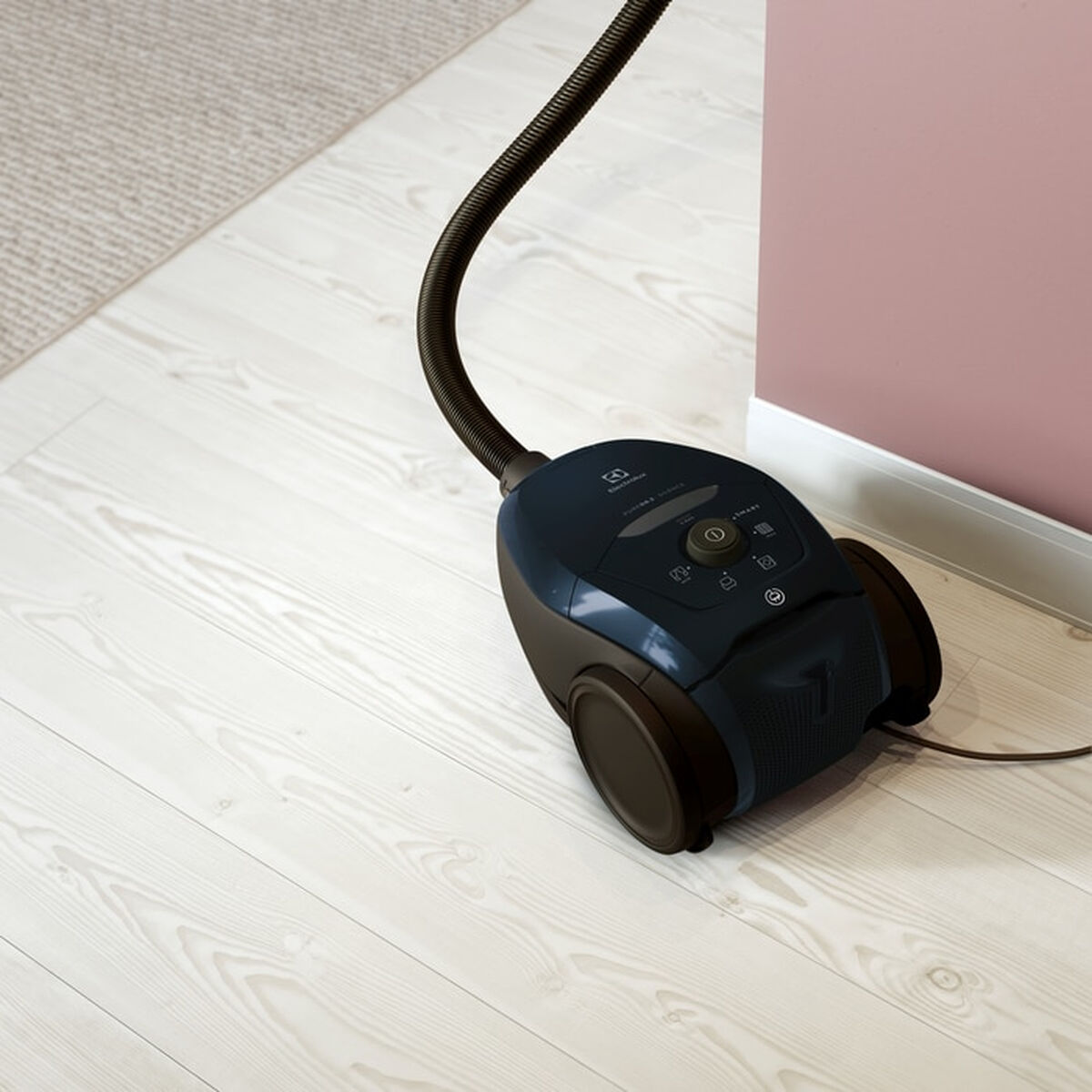 vacuum cleaner Electrolux PD82-4ST Blue 500 W