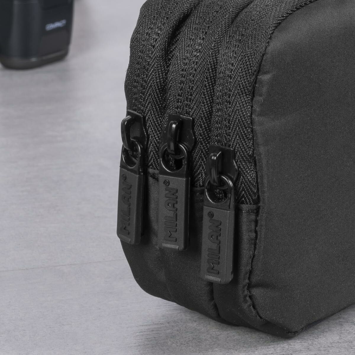 Holdall Milan Black