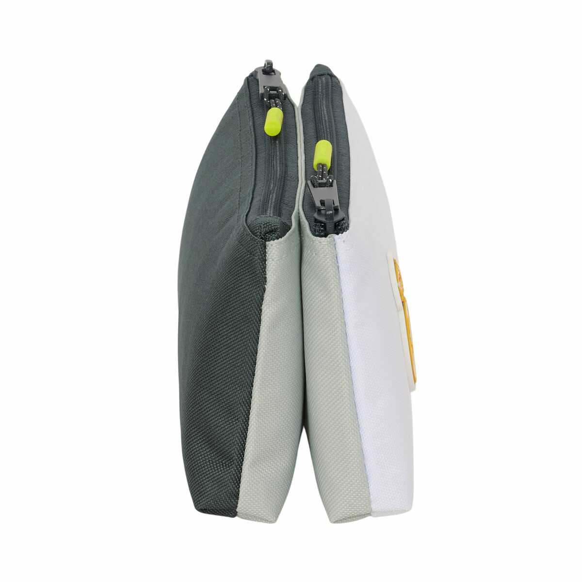 Travel Vanity Case Real Madrid C.F. White Sporting 22 x 10 x 8 cm Travel Vanity Case Real Madrid C.F. White Sporting 22 x 10 x 8 cm