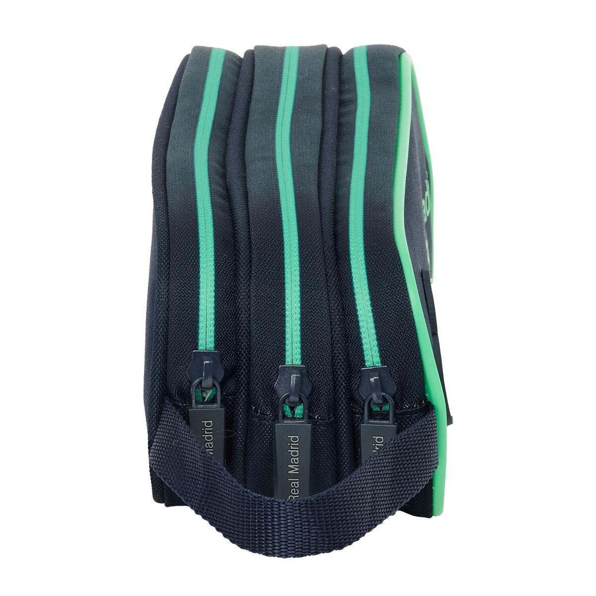 Holdall Real Madrid C.F. 21 x 8.5 x 7 cm Holdall Real Madrid C.F. 21 x 8.5 x 7 cm