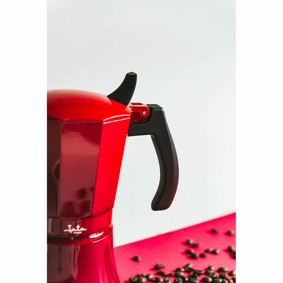 Italian Coffee Pot JATA Cafetera de induccin roja vulcano Red Aluminium 12 Cups (1 Unit)