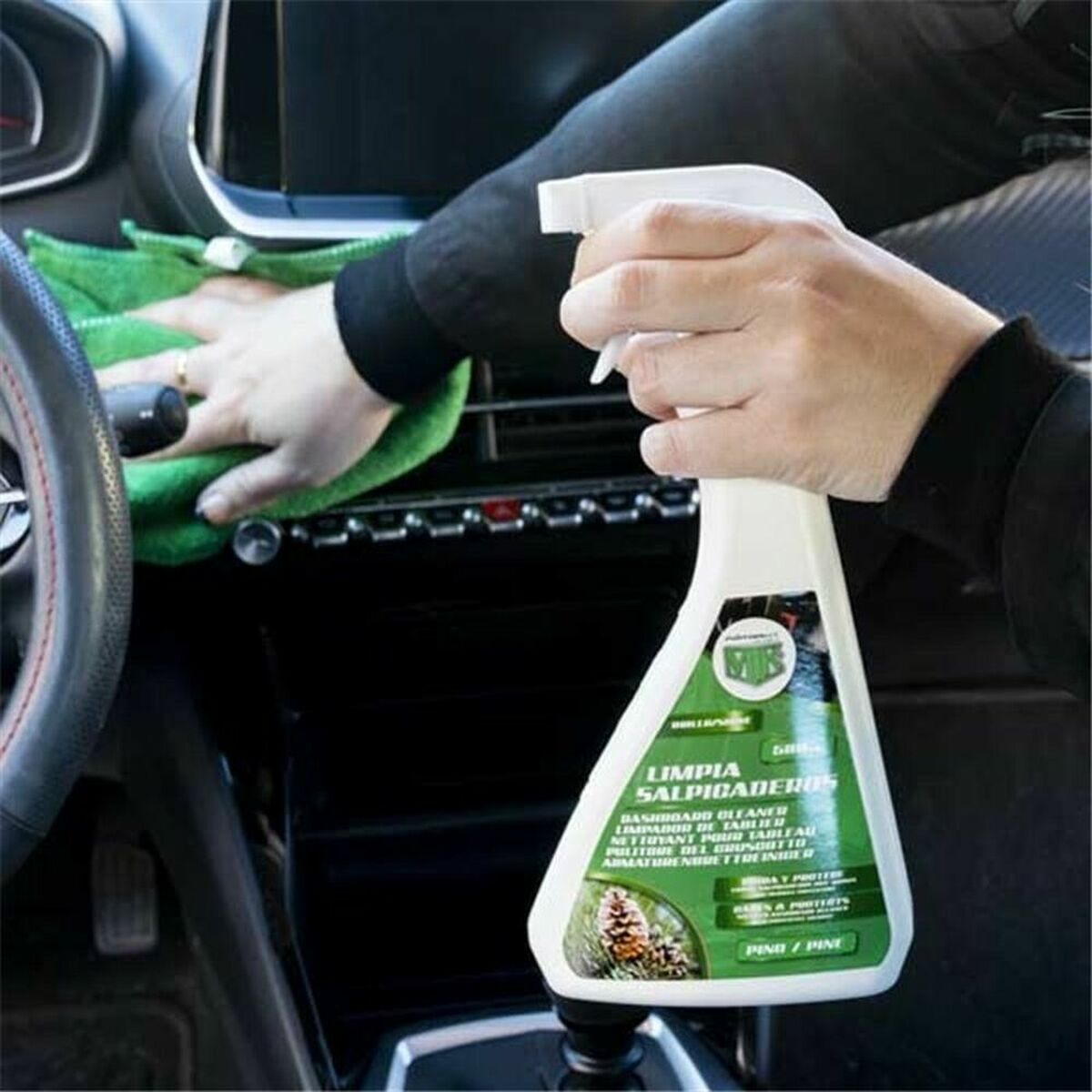 Dashboard Cleaner Motorkit MOT10322 500 ml Pinewood Dashboard Cleaner Motorkit MOT10322 500 ml Pinewood