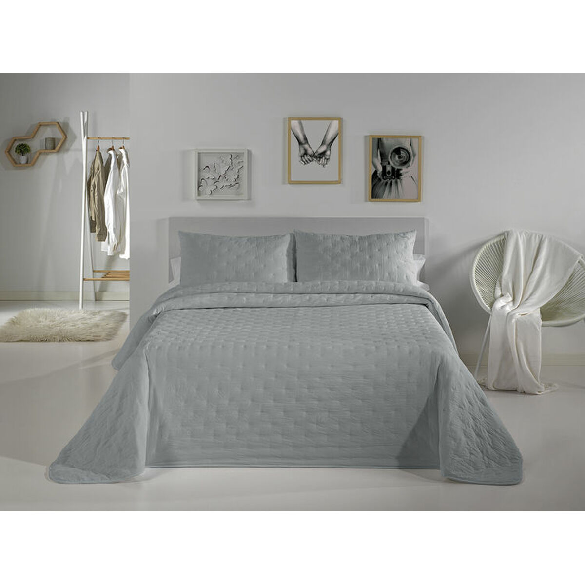 Bedspread (quilt) Pierre Cardin DOTS Pearl Gray King size (3 Pieces) Bedspread (quilt) Pierre Cardin DOTS Pearl Gray King size (3 Pieces)