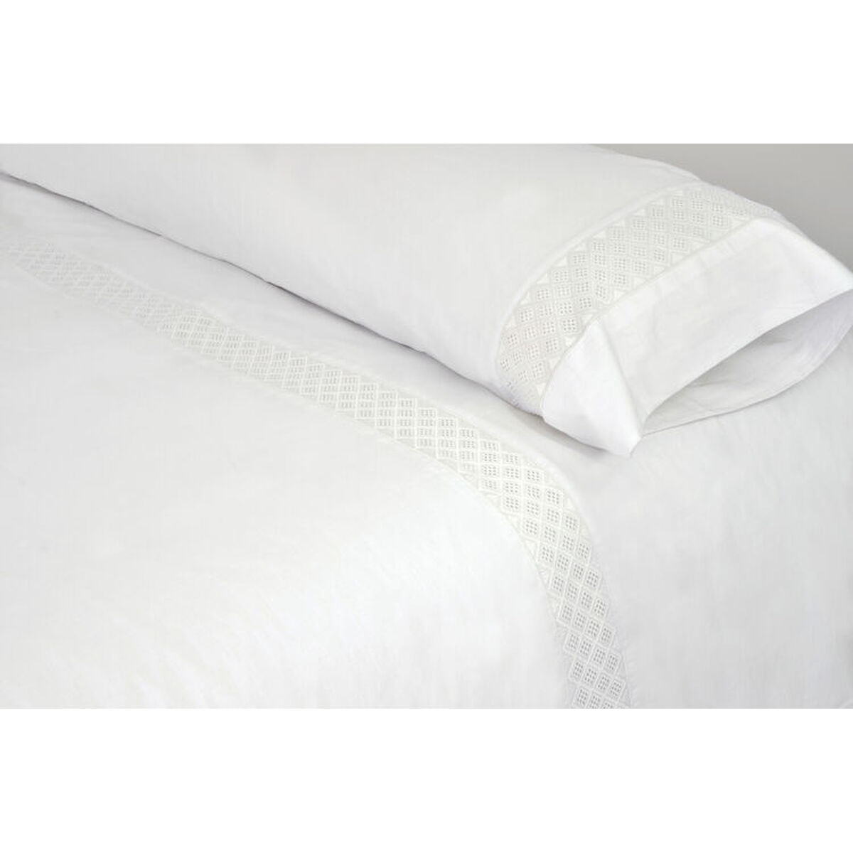 Duvet cover set Pierre Cardin ELISA White Double 2 Pieces Duvet cover set Pierre Cardin ELISA White Double 2 Pieces