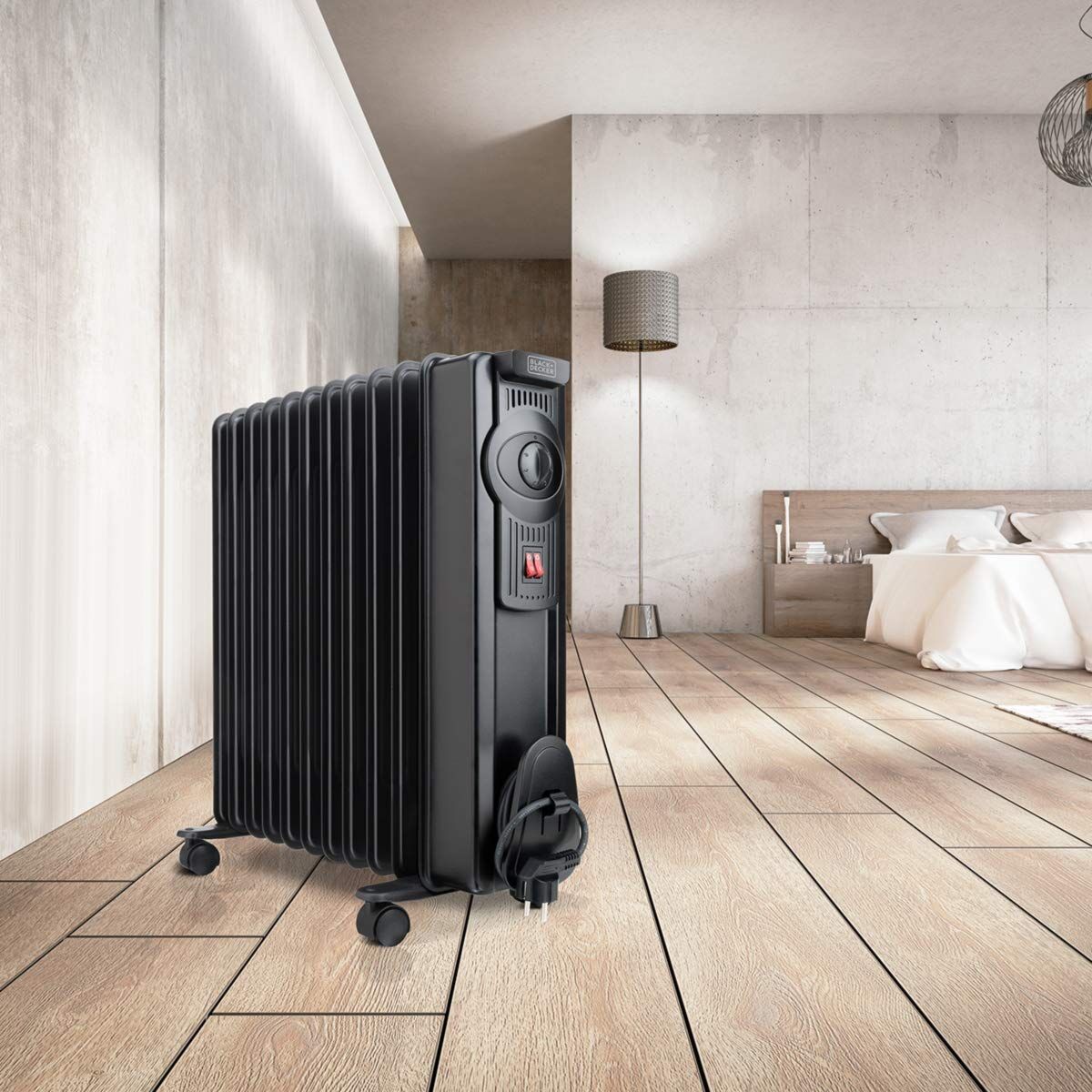 Oil-filled Radiator (11 chamber) Black & Decker BXRA2000E Black 2000 W