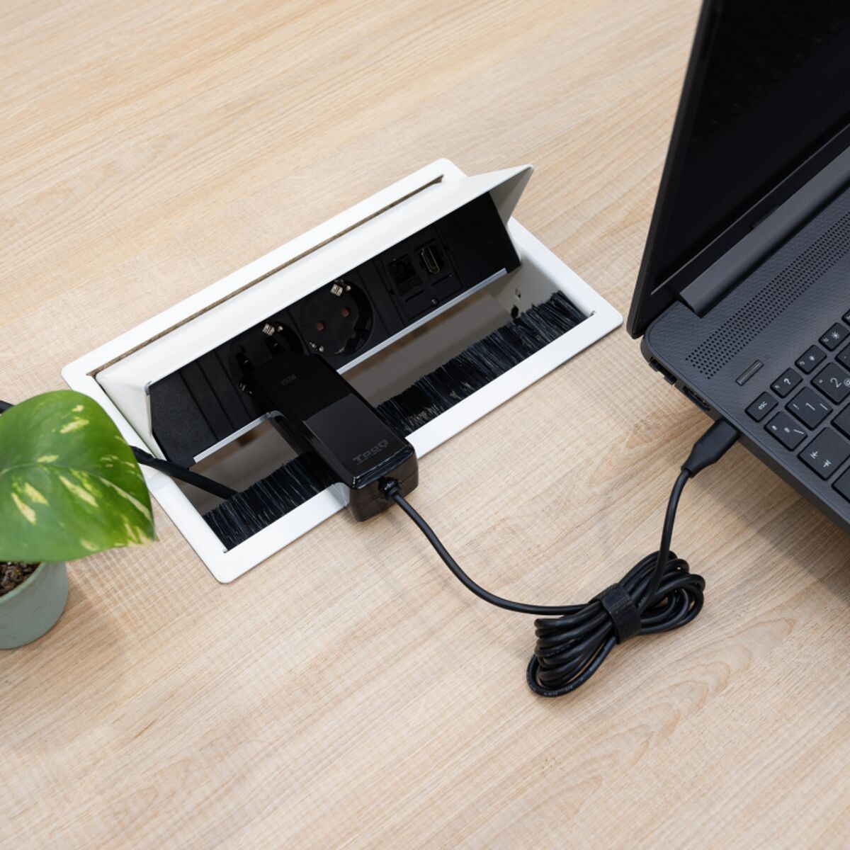 Wall Charger TooQ TQLC-USBCGAN100PD-C Black 100 W