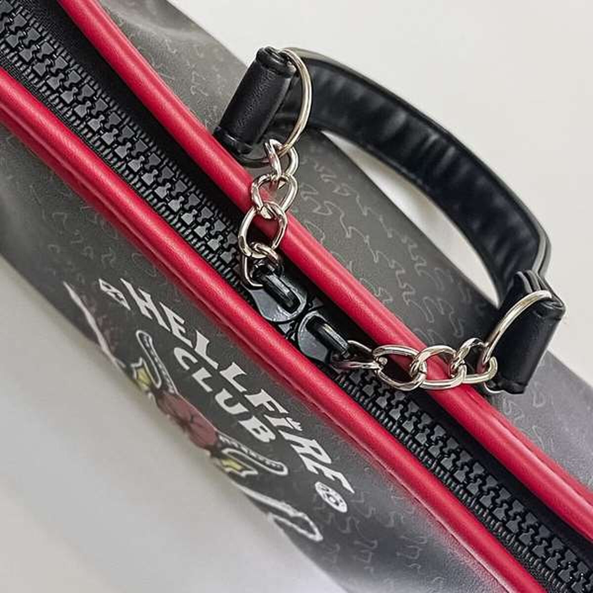 Travel Vanity Case Stranger Things black 21 x 13,5 x 9 cm