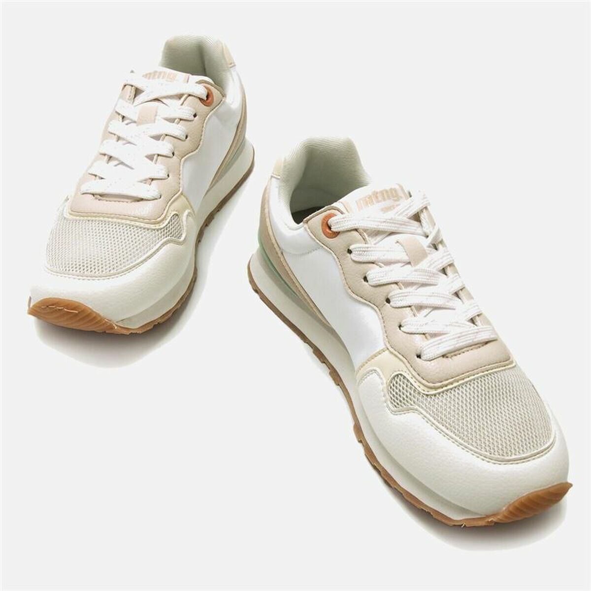 Sports Trainers for Women Mustang Jogo Classic Beige