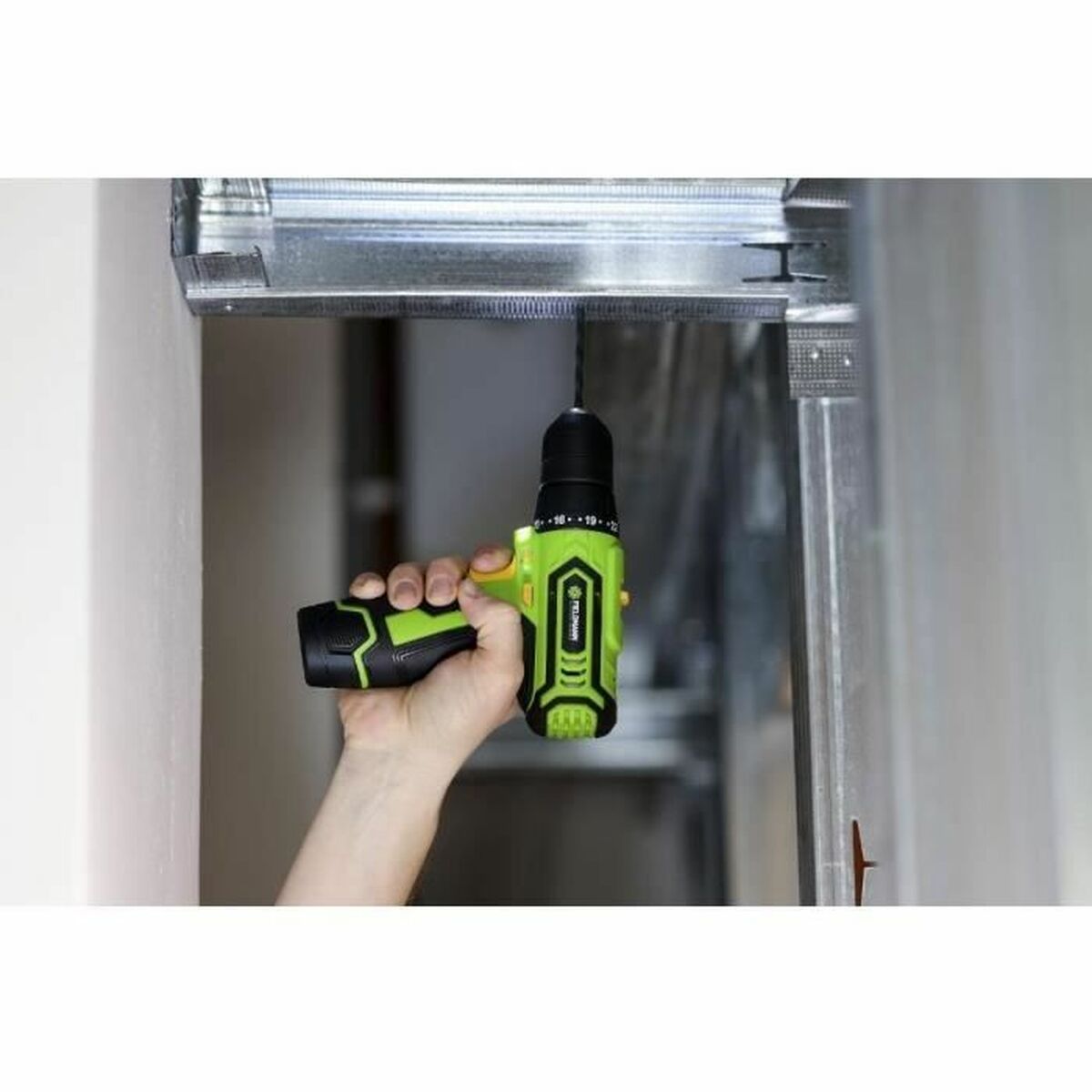 Screwdriver Fieldmann FDV 10252-A