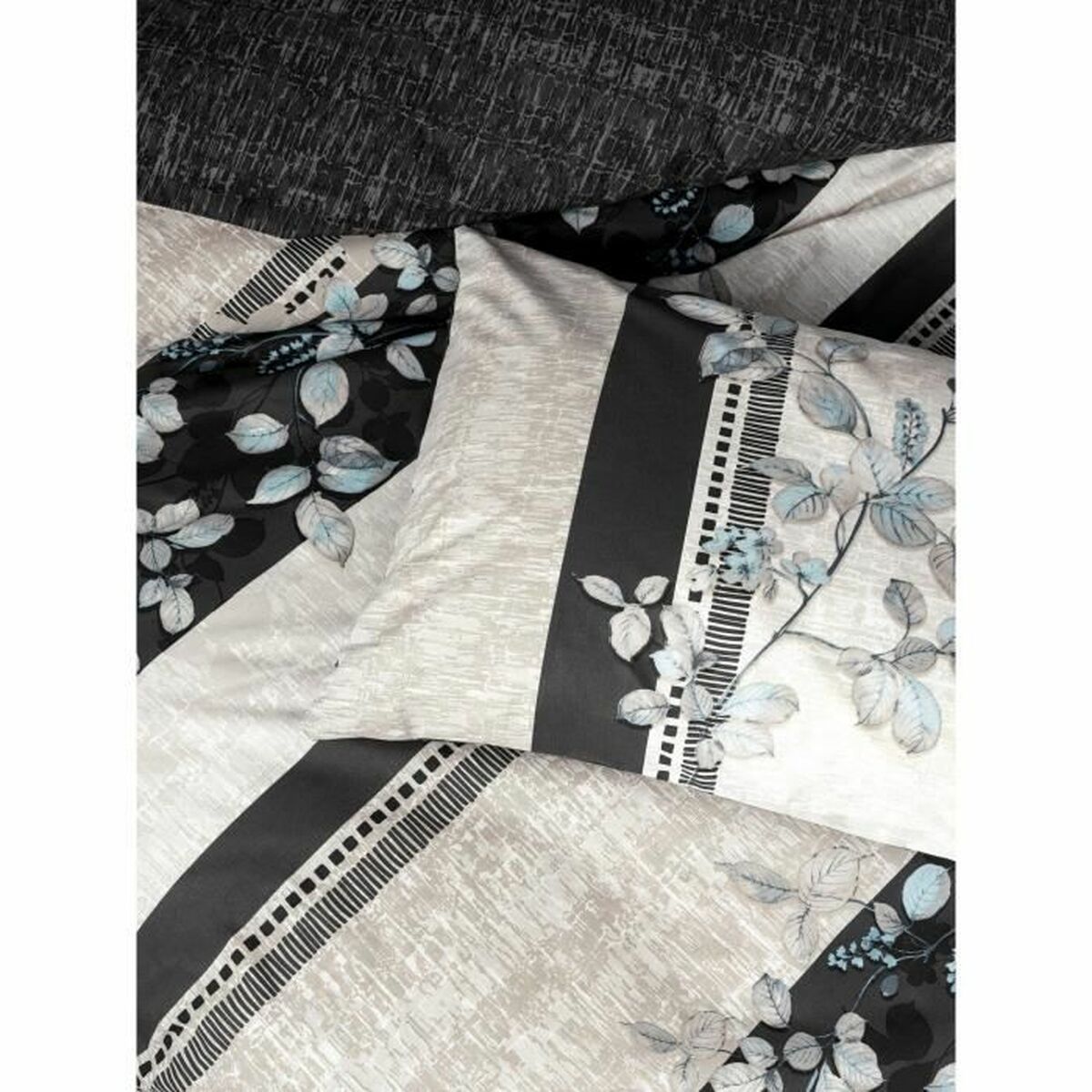 Duvet cover set