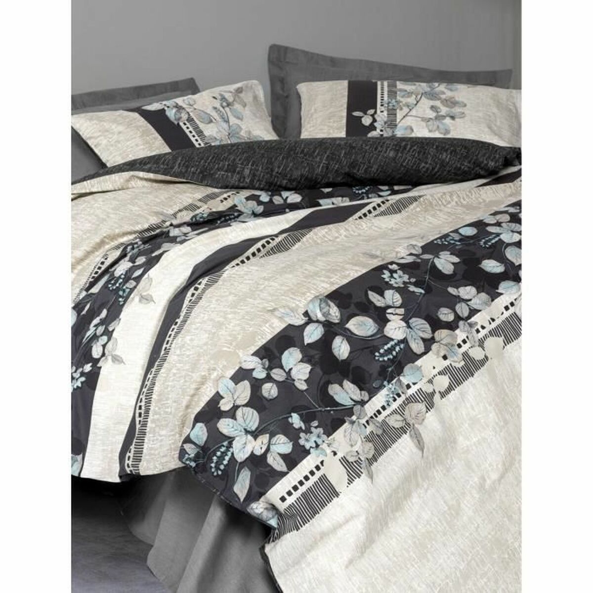 Duvet cover set