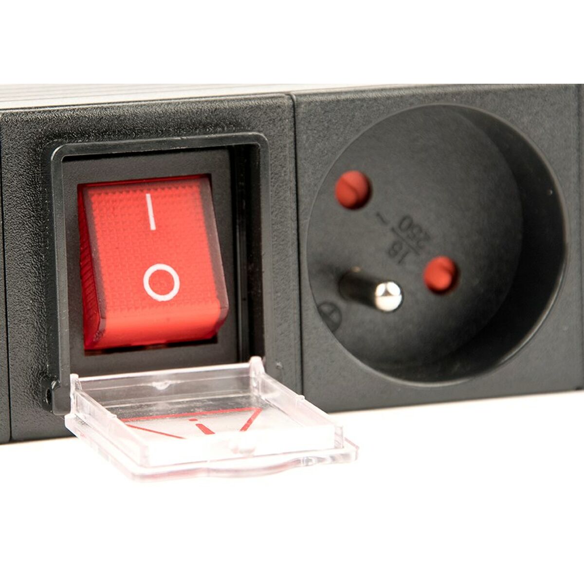 Schuko 19″ 8 Way Multi-socket Adapter with On / Off Switch GEMBIRD EG-PDU-014-FC14 (3 m)