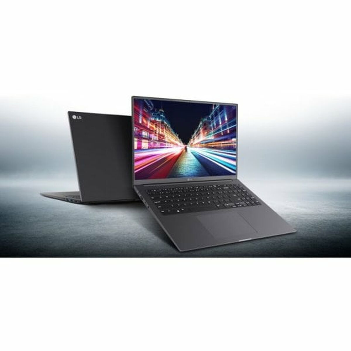 Laptop LG 16UD70R-G.AX76B 16″ AMD Ryzen 7 7730U  16 GB RAM 512 GB SSD