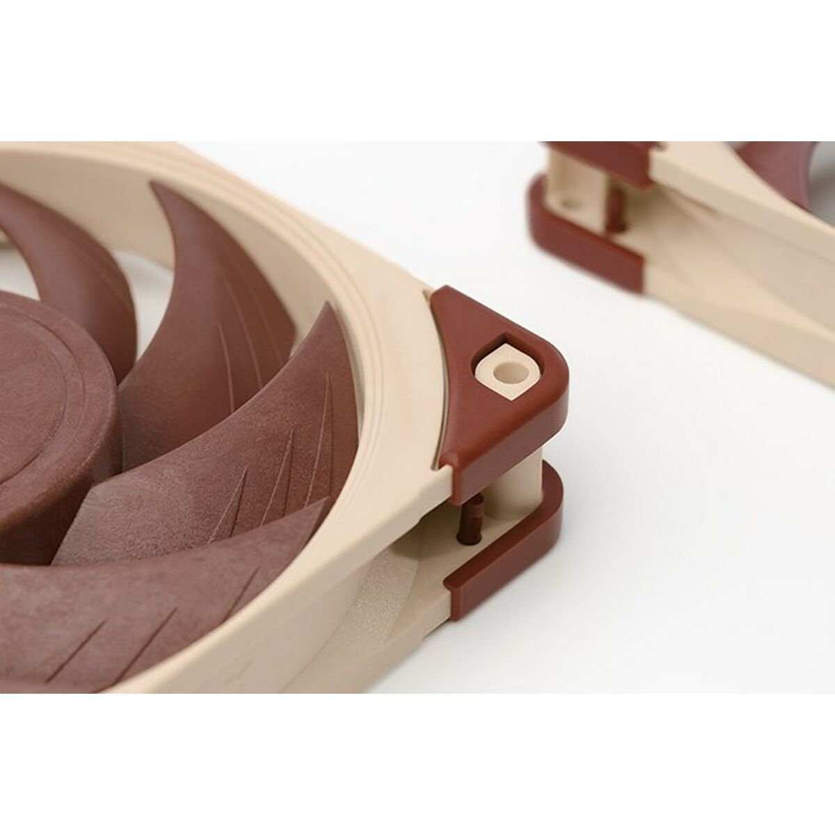 Box Ventilator Noctua NF A12x25 ULN  12 cm