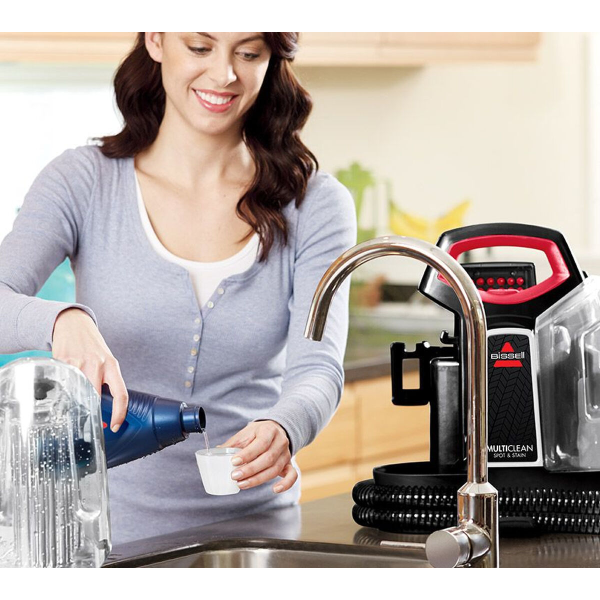 vacuum cleaner Bissell 4720M Black Red rouge 300 W