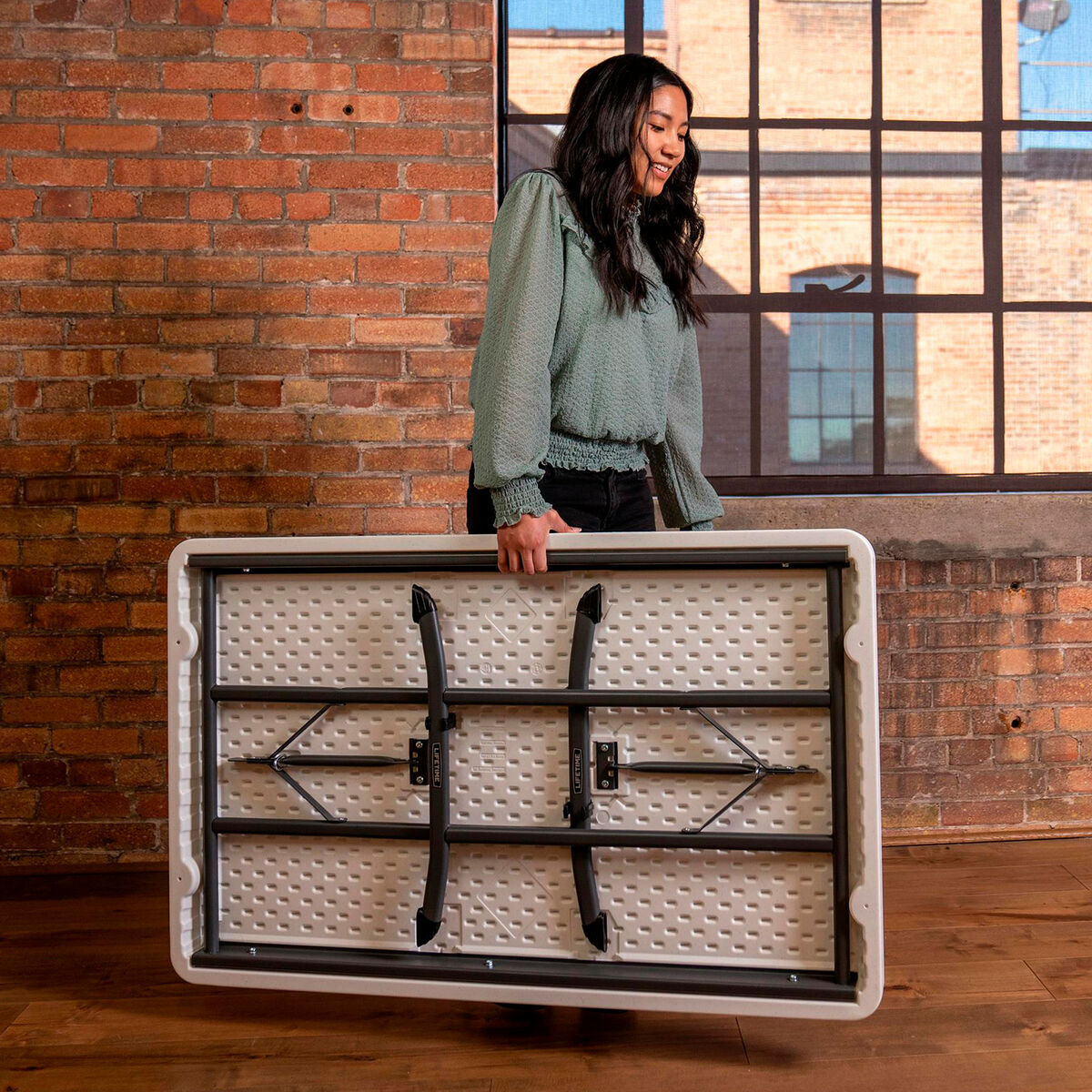 Table Lifetime White (Refurbished B)