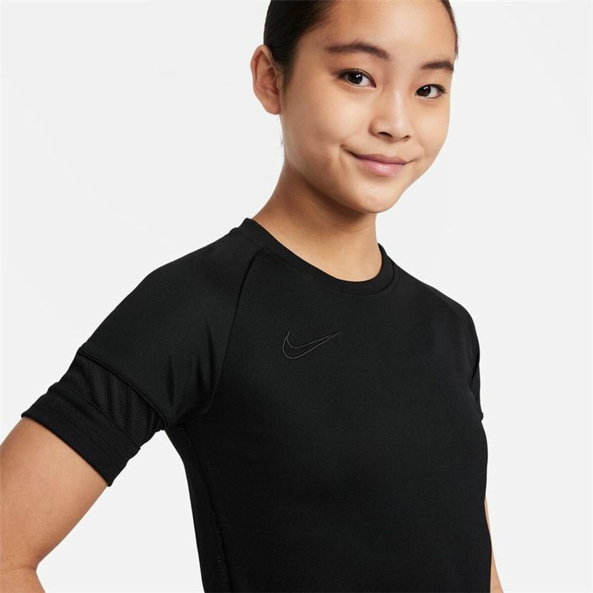 Child’s Short Sleeve T-Shirt Nike Dri-Fit Academy Girls