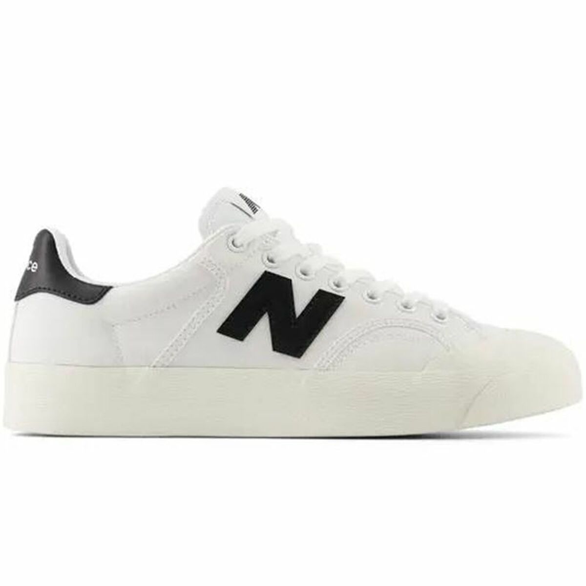 Casual Trainers New Balance 100 White Casual Trainers New Balance 100 White