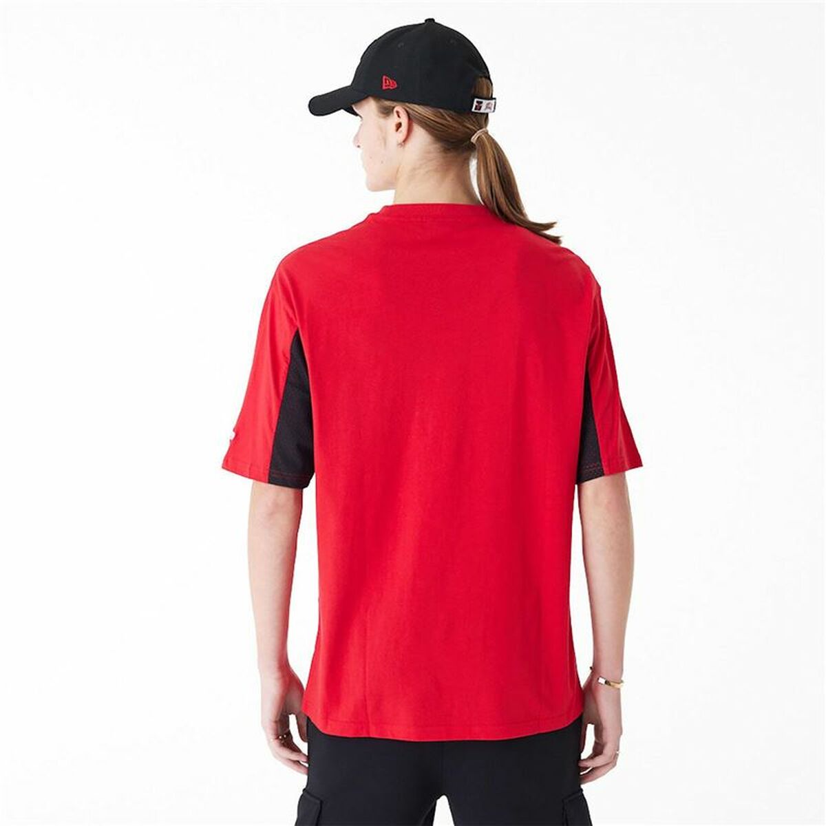 Menâs Short Sleeve T-Shirt New Era NBA MESH PANEL OS TEE CHIBU 60435481  Red (XL)