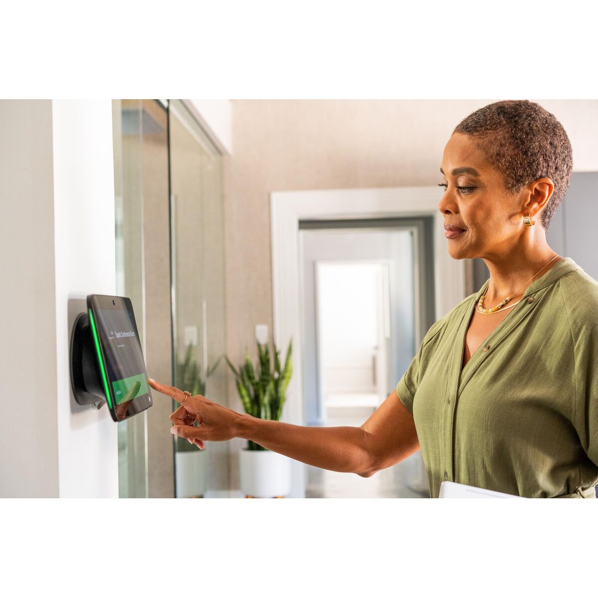 Ceiling Mount for Projectors Poly 874P8AA