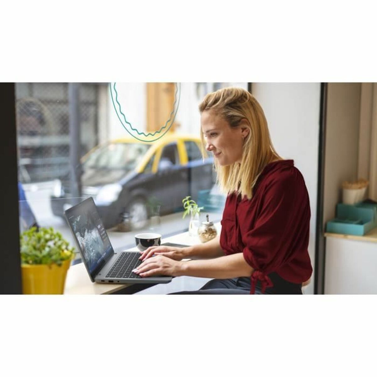 Laptop Lenovo IdeaPad 3 14IAN8 14″ Intel Core i3 N305 8 GB RAM 128 GB SSD