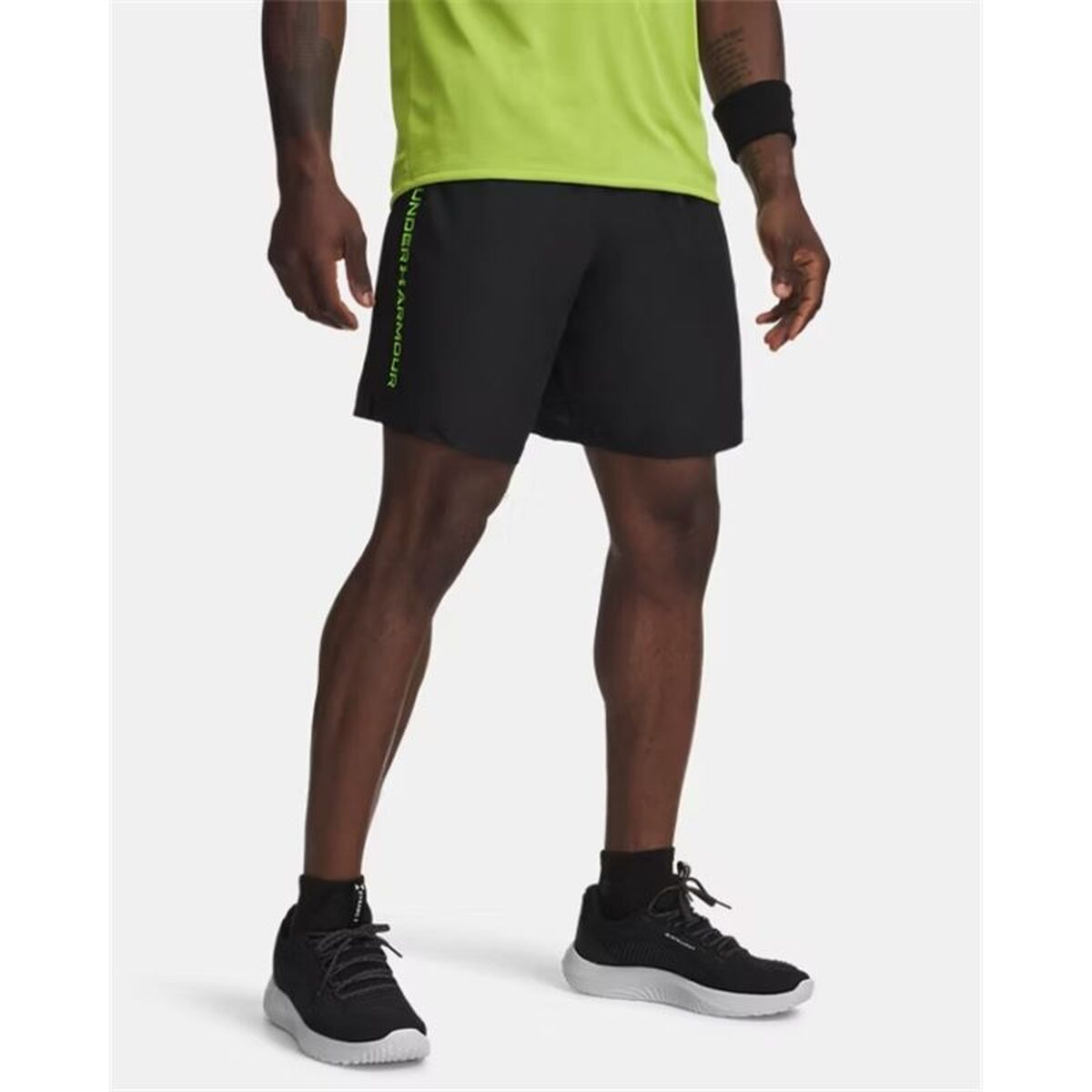 Men’s Sports Shorts Under Armour Tech Woven Black