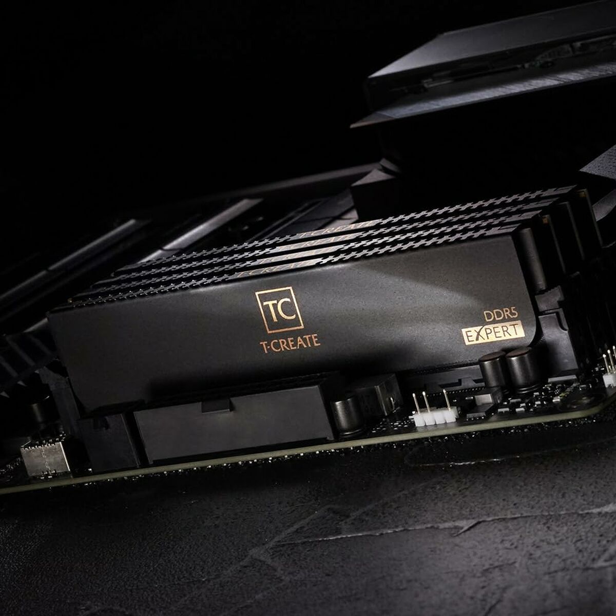 RAM Memory Team Group CTCED532G6000HC38GDC01