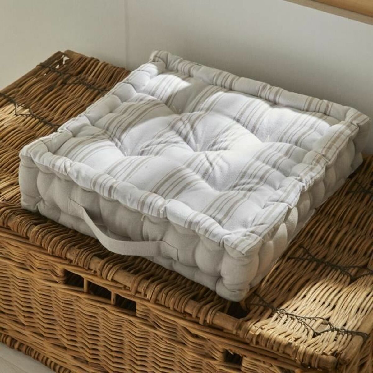 Floor cushion TODAY 40 x 40 x 10 cm