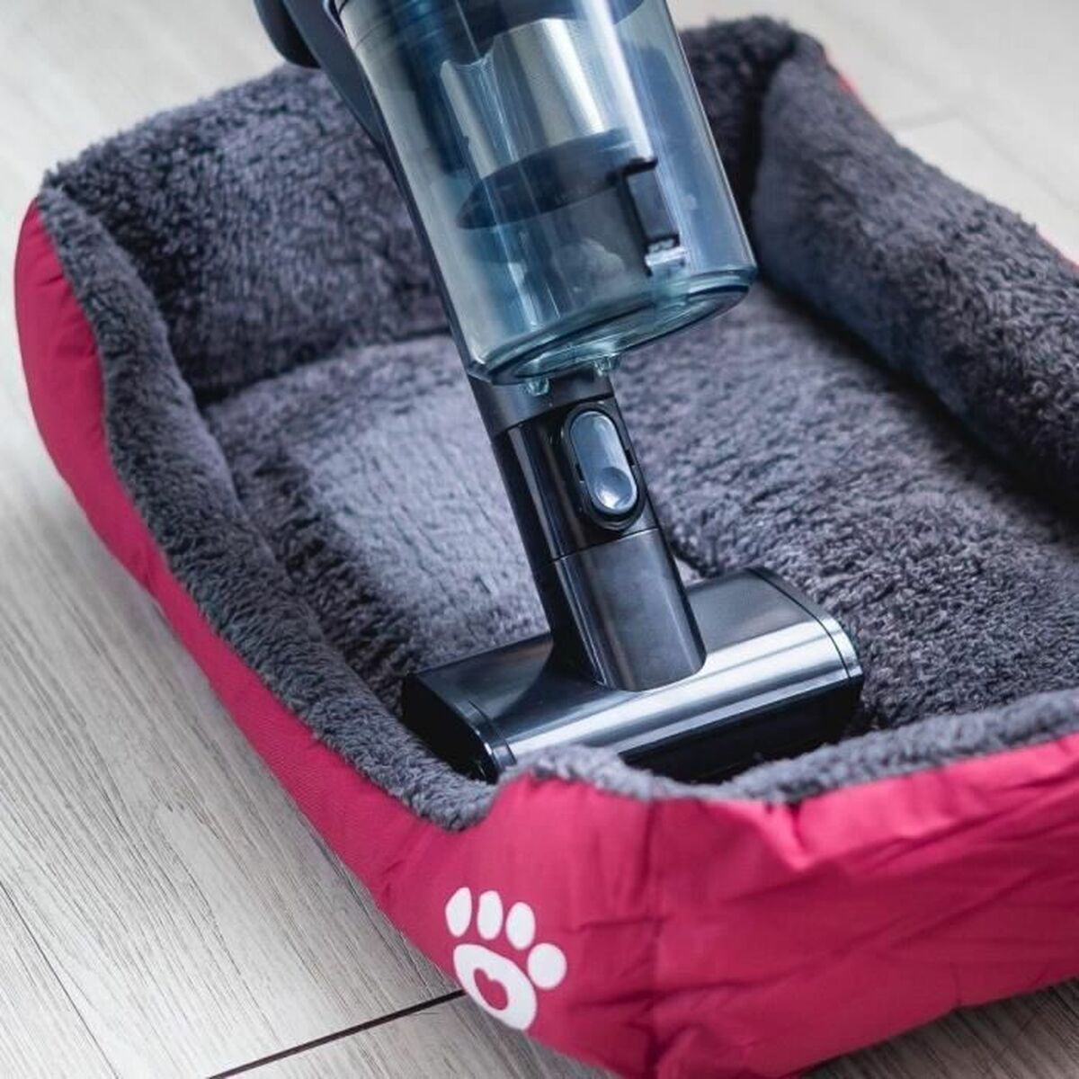 Stick Vacuum Cleaner EZIclean 450 W