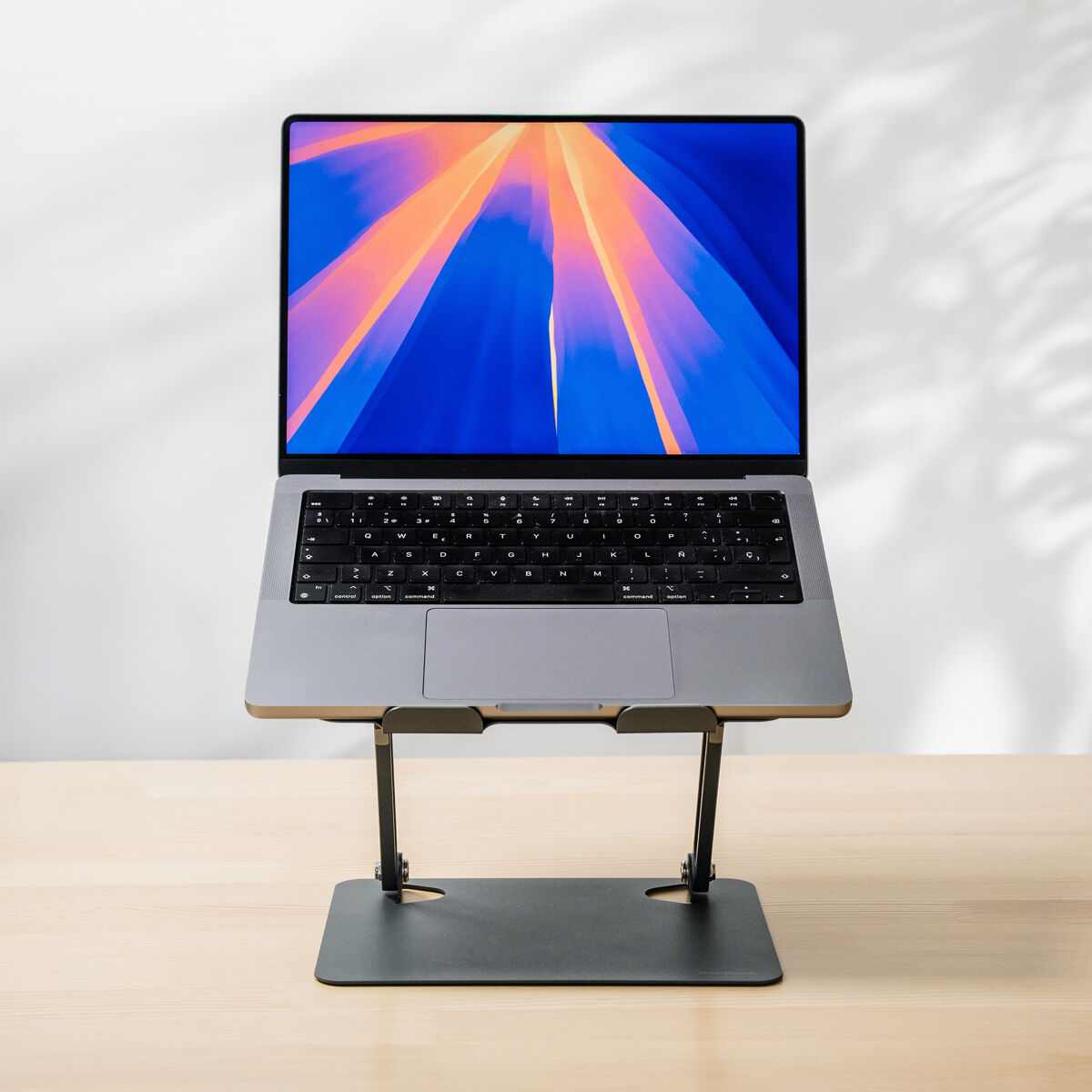 Folding and Adjustable Laptop Stand Lastan InnovaGoods Folding and Adjustable Laptop Stand Lastan InnovaGoods