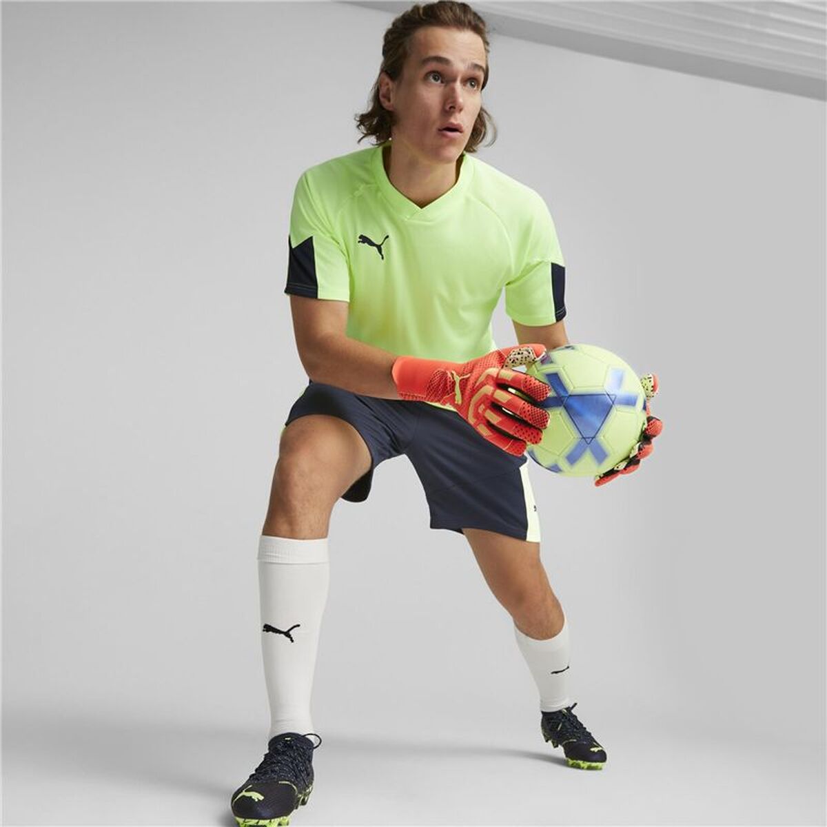 Goalkeeper Gloves Puma 041807 05 Adults Coral