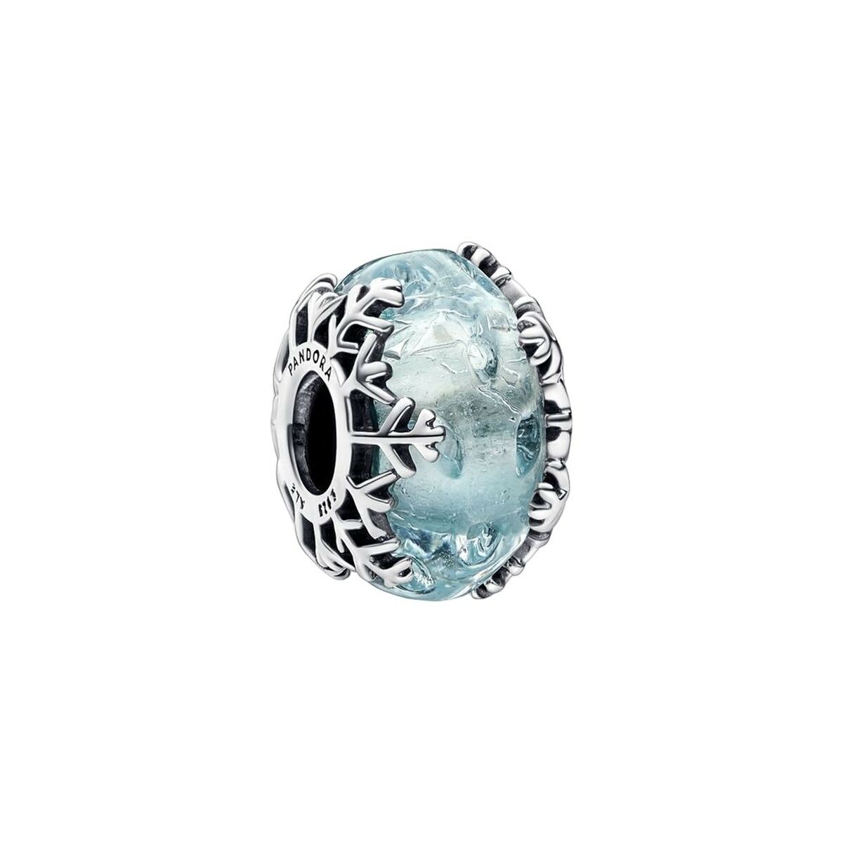 Woman’s charm link Pandora SNOWFLAKE SNOWGLOBE