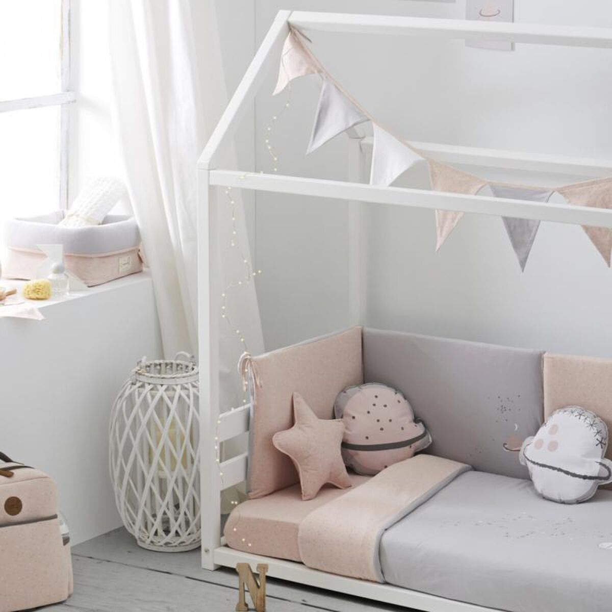 Wooden frame Pirulos NA Wooden frame Pirulos NA