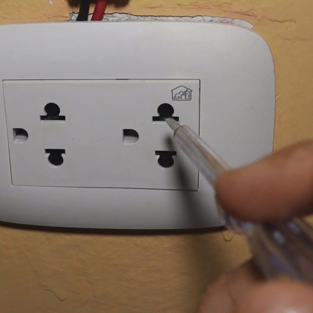 Tomacorrientes con protecci贸n infantil: seguridad para los m谩s peque帽os Tomacorrientes con protecci贸n infantil: seguridad para los m谩s peque帽os