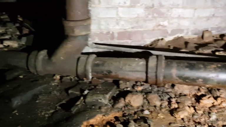 ¿Qué hacer si los tubos de agua de tu hogar son demasiado antiguos? ¿Qué hacer si los tubos de agua de tu hogar son demasiado antiguos?