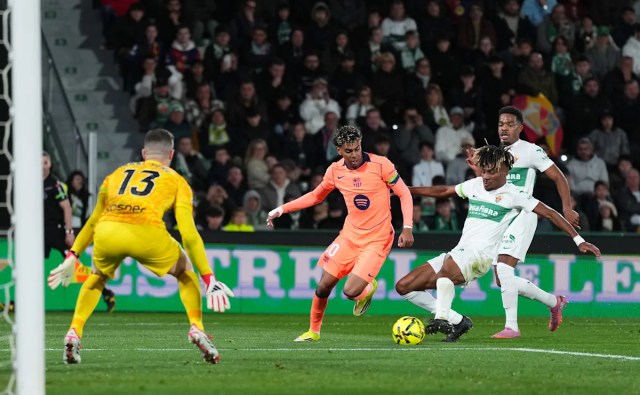 Valoraciones de los jugadores del Barcelona ante el Elche: Lamine Yamal sigue buscando líder de La Liga Valoraciones de los jugadores del Barcelona ante el Elche: Lamine Yamal sigue buscando líder de La Liga