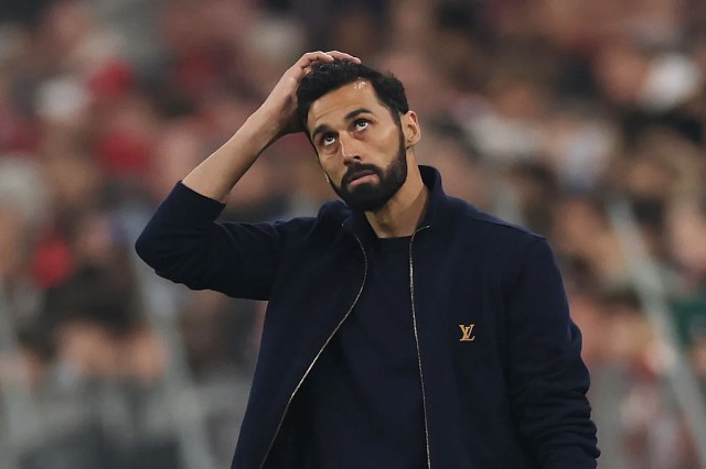 Álvaro Arbeloa critica al árbitro en la salida del Real Madrid de la Liga de Campeones: “Arruinó una eliminatoria bonita” Álvaro Arbeloa critica al árbitro en la salida del Real Madrid de la Liga de Campeones: “Arruinó una eliminatoria bonita”