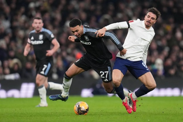 Aston Villa logra una victoria por 2-1 mientras las frustraciones del Tottenham se profundizan Aston Villa logra una victoria por 2-1 mientras las frustraciones del Tottenham se profundizan