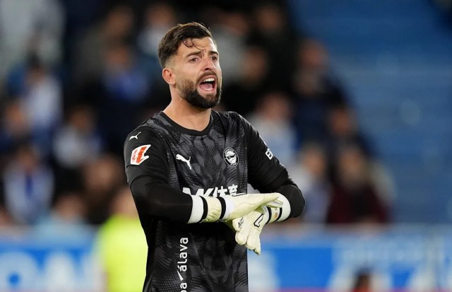 El portero del Alavés lanza un aviso al Real Madrid: “Tenemos pensado llevarnos los tres puntos” El portero del Alavés lanza un aviso al Real Madrid: “Tenemos pensado llevarnos los tres puntos”