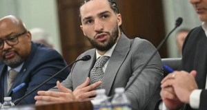 El nieto de Muhammad Ali y Oscar De La Hoya condenan las controvertidas reformas de la Ley Ali en una audiencia en el Senado de Estados Unidos El nieto de Muhammad Ali y Oscar De La Hoya condenan las controvertidas reformas de la Ley Ali en una audiencia en el Senado de Estados Unidos