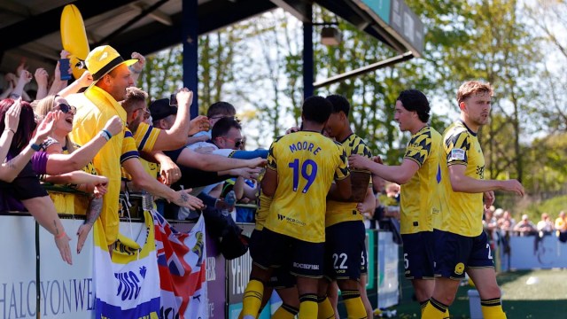 El Torquay United alcanza las semifinales del play-off El Torquay United alcanza las semifinales del play-off