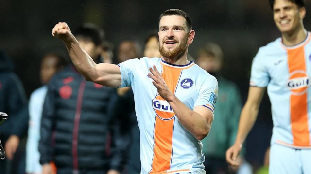 Vipotnik se centró en Swansea en medio de conversaciones sobre transferencias Vipotnik se centró en Swansea en medio de conversaciones sobre transferencias