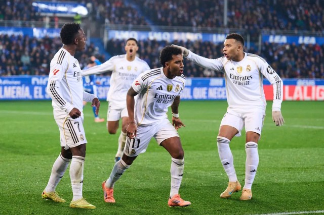 El Real Madrid cree que puede ganar tanto La Liga como la UEFA Champions League esta temporada: informe El Real Madrid cree que puede ganar tanto La Liga como la UEFA Champions League esta temporada: informe