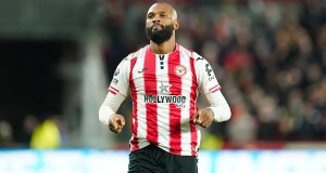 Informe: Chelsea y Man City siguen interesados en el atacante del Brentford Informe: Chelsea y Man City siguen interesados en el atacante del Brentford