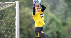 Oficial | El portero del Borussia Dortmund Alexander (34) Meyer renueva su contrato con el BVB un año más Oficial | El portero del Borussia Dortmund Alexander (34) Meyer renueva su contrato con el BVB un año más