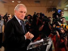 El ex presidente del Real Madrid advierte que el club se encamina hacia un “cataclismo” mientras Pérez impulsa un nuevo modelo de propiedad El ex presidente del Real Madrid advierte que el club se encamina hacia un “cataclismo” mientras Pérez impulsa un nuevo modelo de propiedad