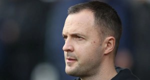 Davies dice que robaron en Birmingham frente a Ipswich Davies dice que robaron en Birmingham frente a Ipswich